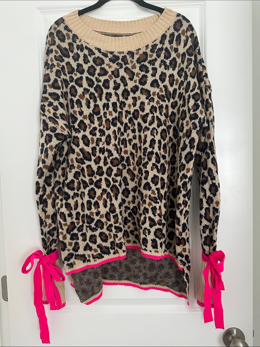 crown & ivy Tan and Brown Leopard-Knit Crewneck Sweater